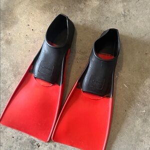 Finis Black and Red Swim Fins